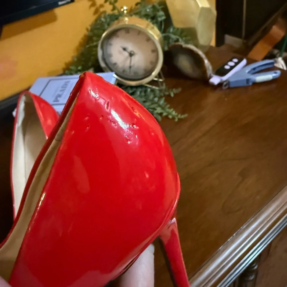Women’s Nine West Red Pumps 8 1/2 - Picture 4 of 6